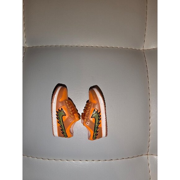 Mini Nike Grateful Dead Orange Dunks. (*Not a real shoe*) - Picture 3 of 4